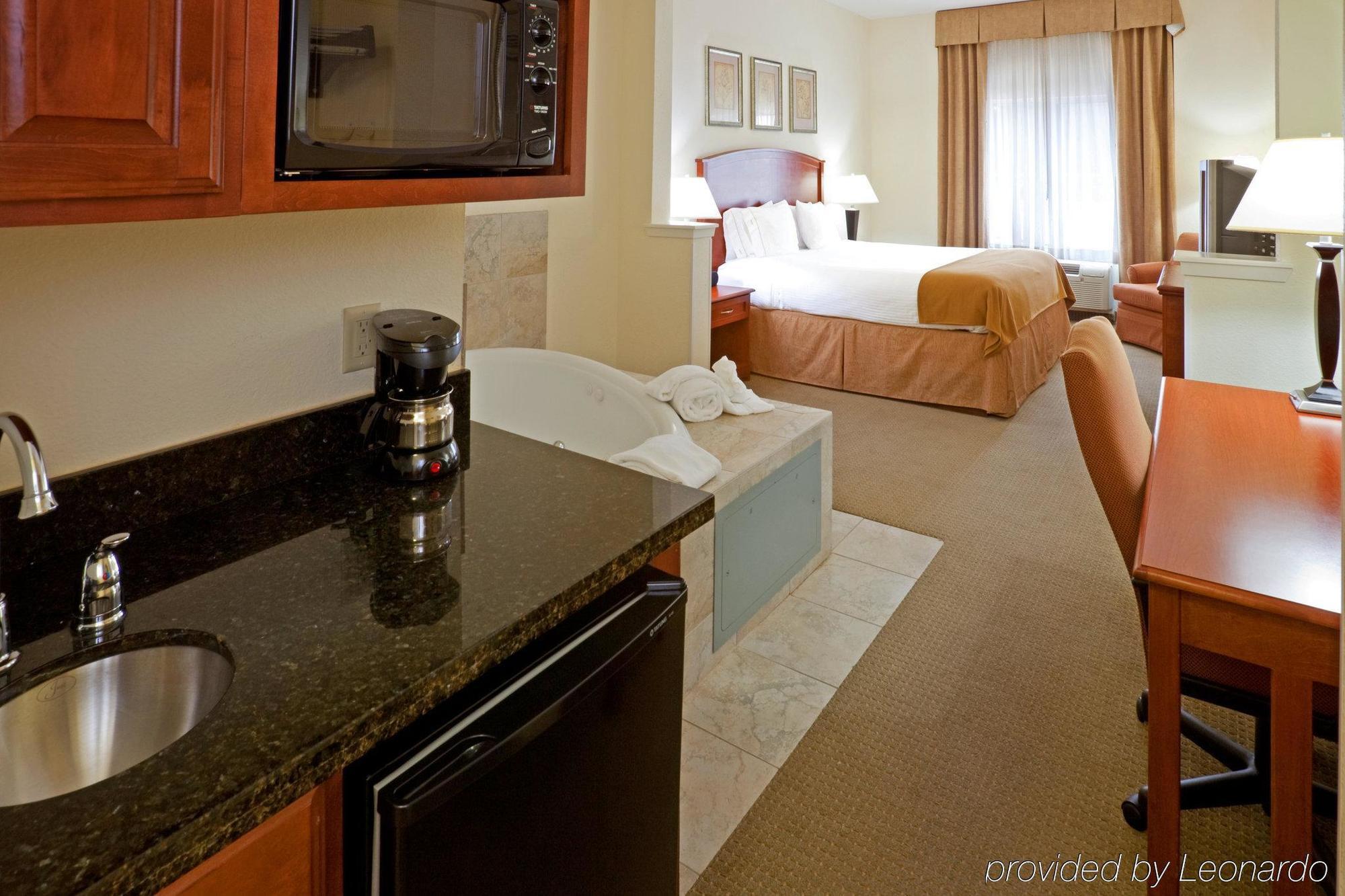 Holiday Inn Express Hotel & Suites Dallas - Grand Prairie I-20 By Ihg Luaran gambar